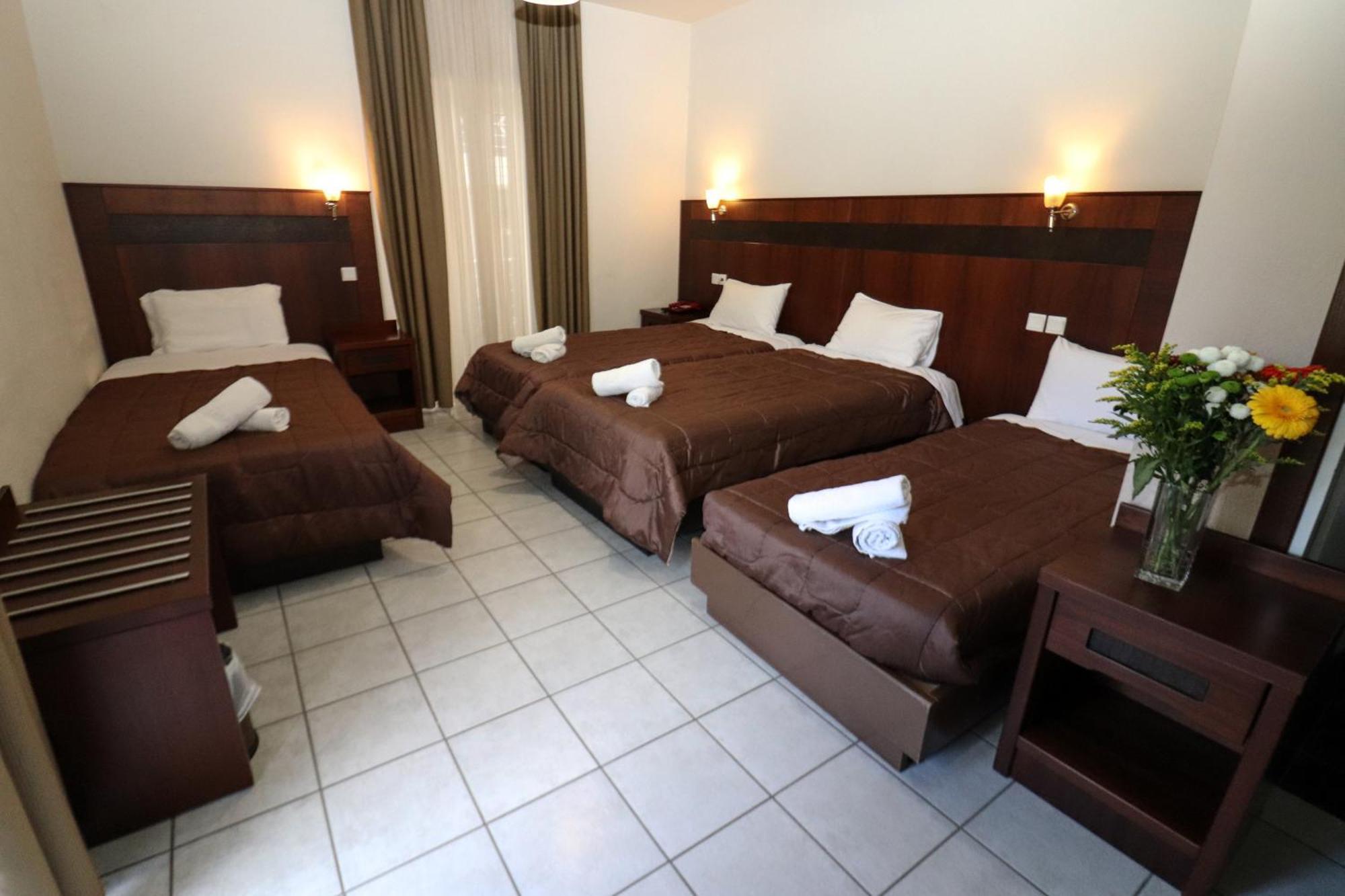 Hotel Orfeas Kalambaka Bagian luar foto