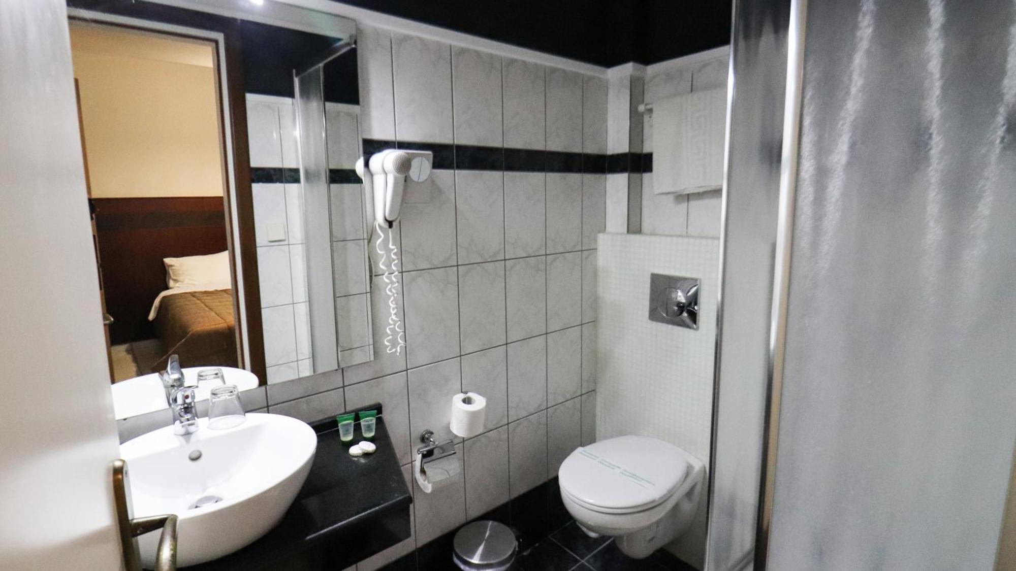 Hotel Orfeas Kalambaka Bagian luar foto