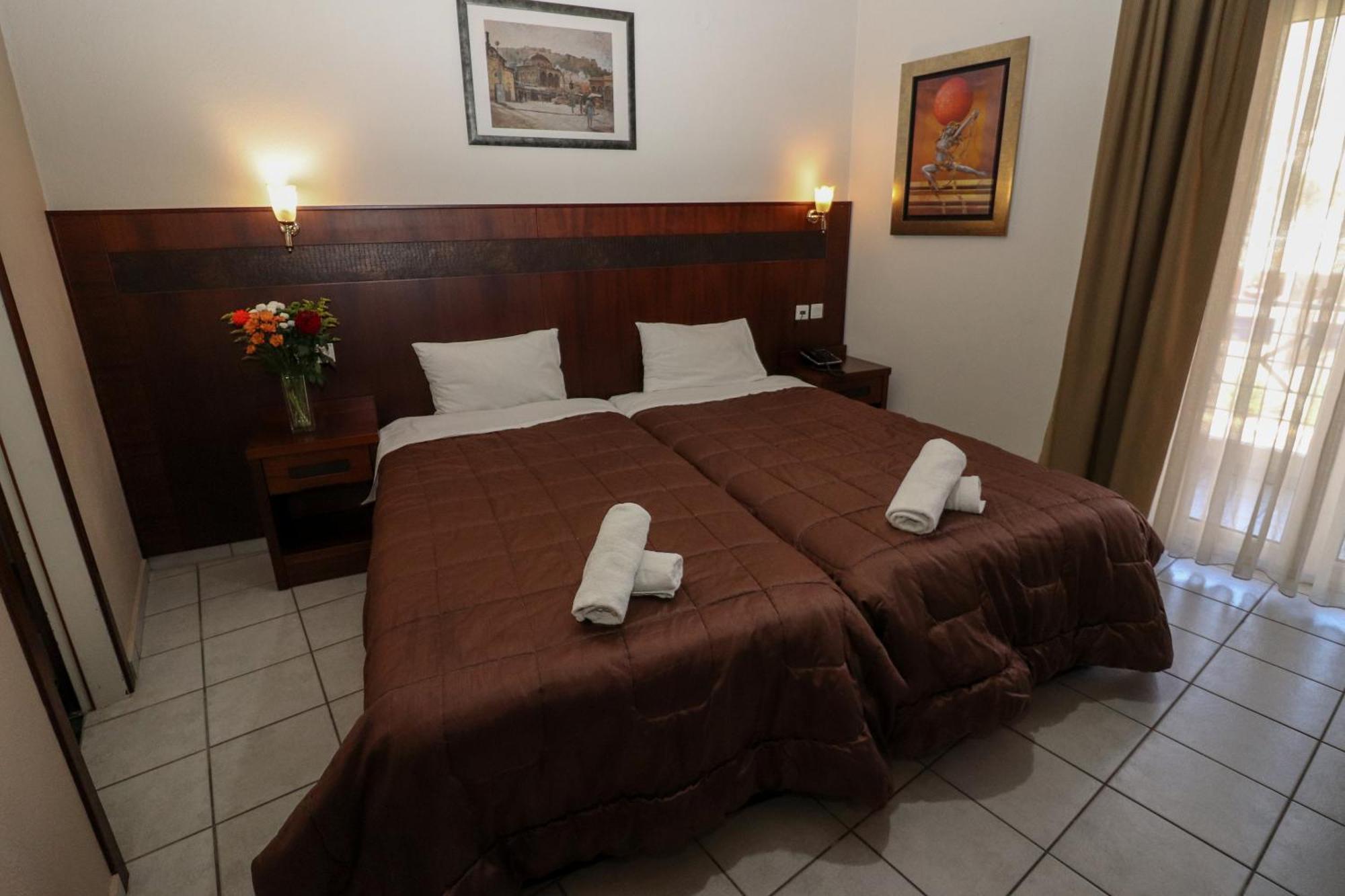 Hotel Orfeas Kalambaka Bagian luar foto