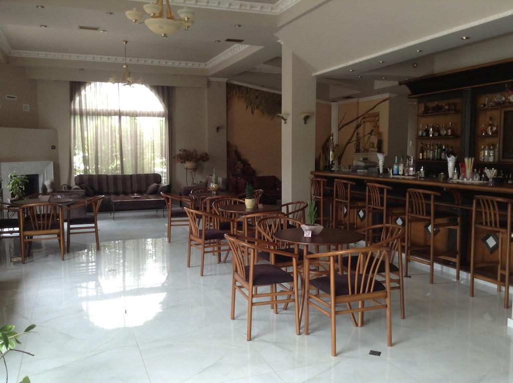 Hotel Orfeas Kalambaka Bagian luar foto