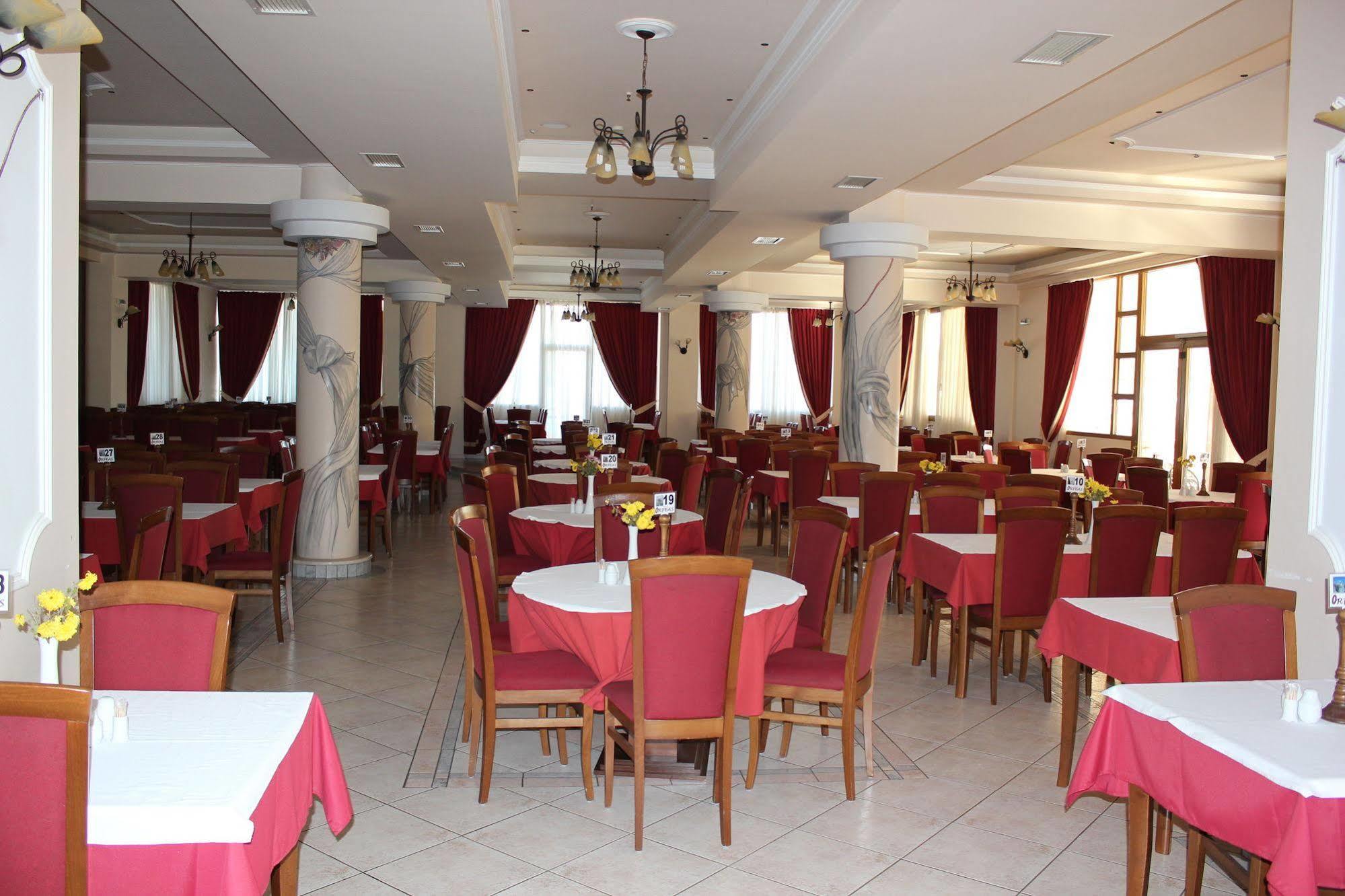 Hotel Orfeas Kalambaka Bagian luar foto