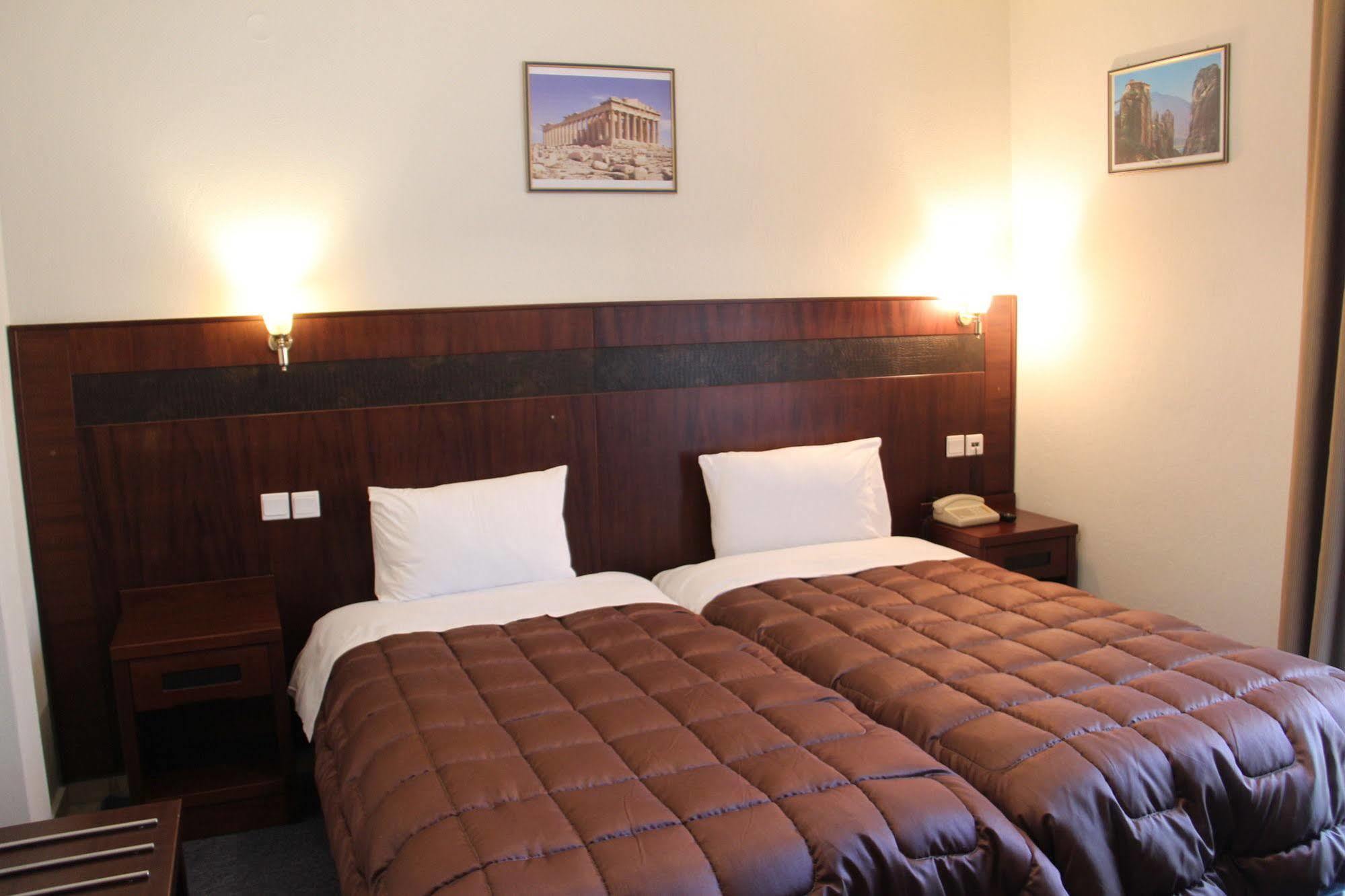 Hotel Orfeas Kalambaka Bagian luar foto
